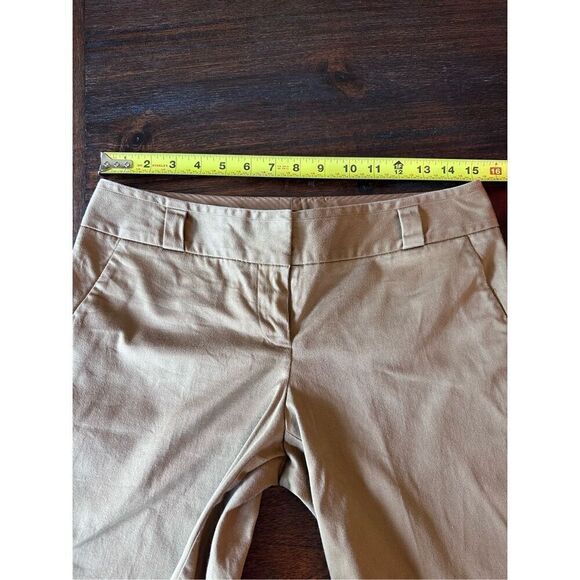 The Limited ladies Drew fit short in size 4. - Picture 8 of 9